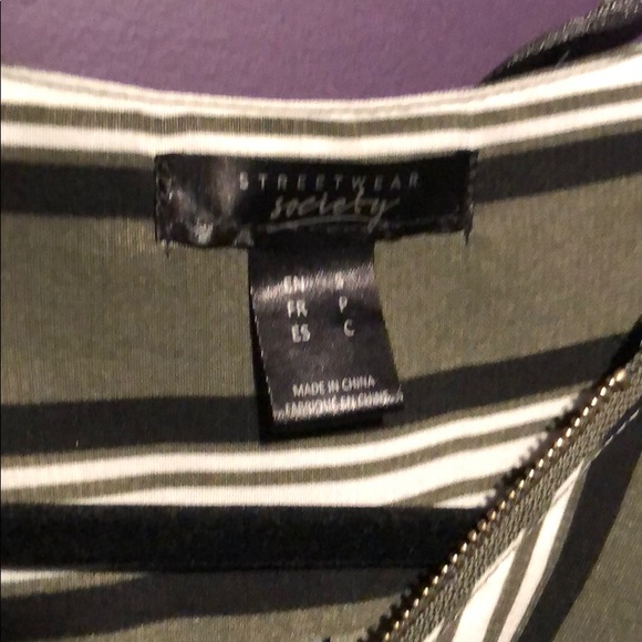 Dress - Picture 3 of 4